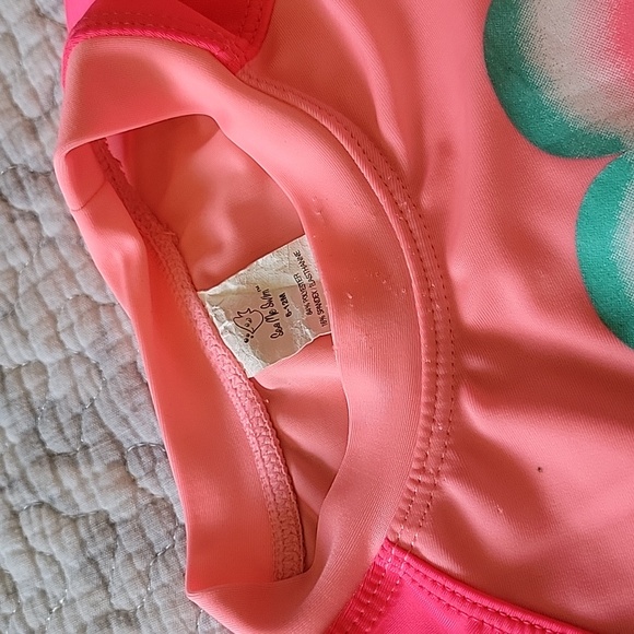 Bathsuit - Picture 2 of 2